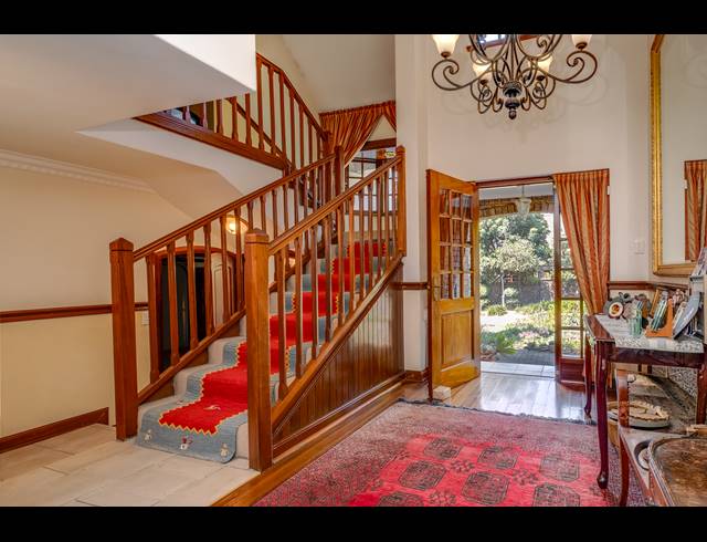 4 BEDROOM HOUSE FOR SALE IN LONEHILL